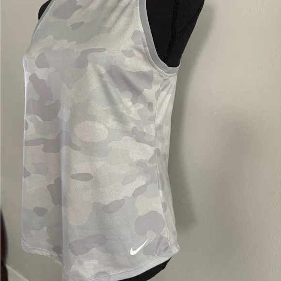 Nike Gray and White Fitted Tank Top Sz S - Picture 3 of 5